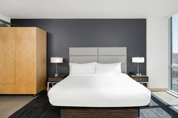  - hotelVetro Downtown Iowa City