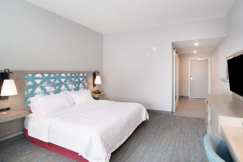 Hampton Inn by Hilton Greer Greenville - Tap to explore photos