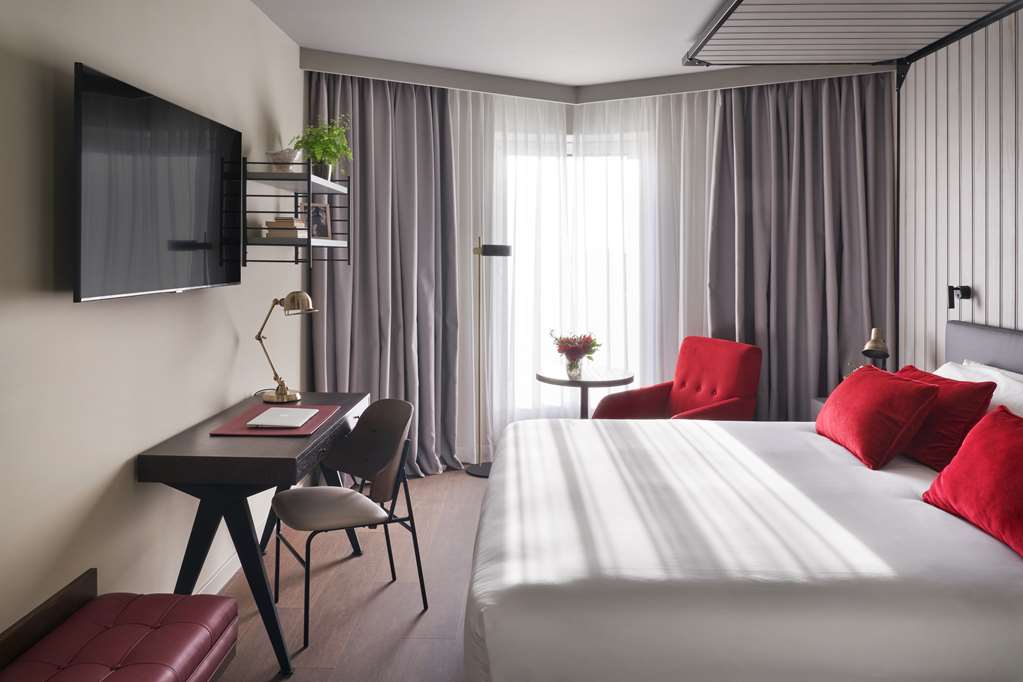 Canopy by Hilton Madrid Castellana Room Type - KING ROOM