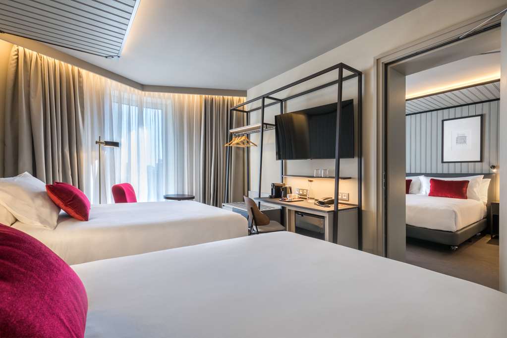 Canopy by Hilton Madrid Castellana Room Type - FAMILY CONNECTING ROOM