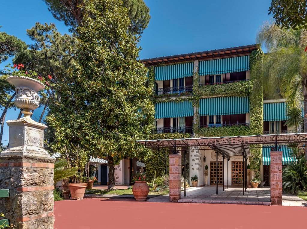 Augustus Hotel & Resort