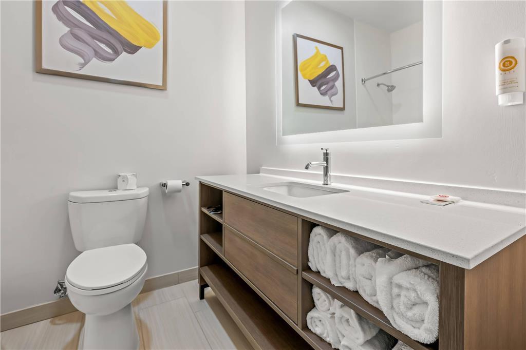 COMFORT INN AND SUITES RIVER CITY D-guestroom-Guest Room,Bathroom,On-Site.jpg