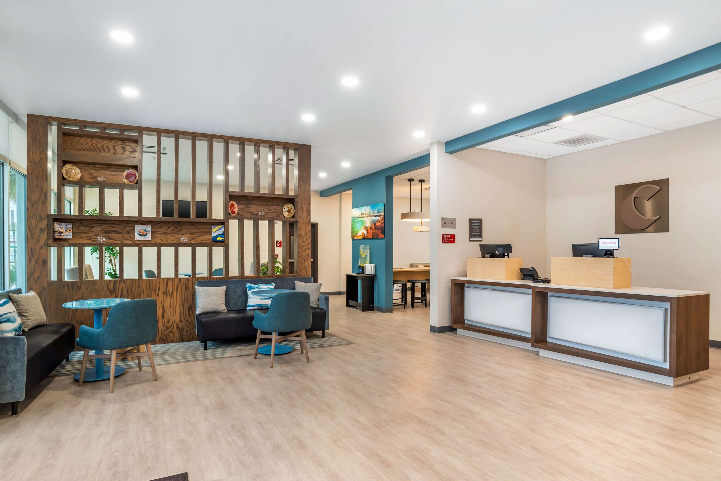 Front desk | Comfort Inn Miramar Beach - Destin