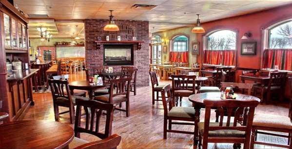 Restaurant - Comfort Inn & Suites Morton - I-74, Exit 102