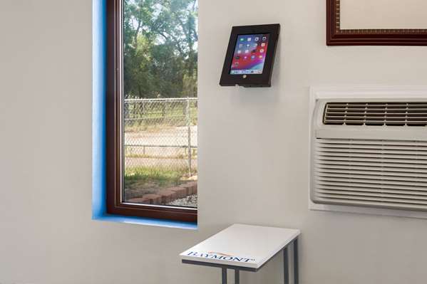 Conference Area - Baymont Inn & Suites Hutchinson