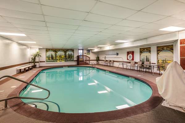 Pool - SureStay Hotel by Best Western Seattle Airport SeaTac