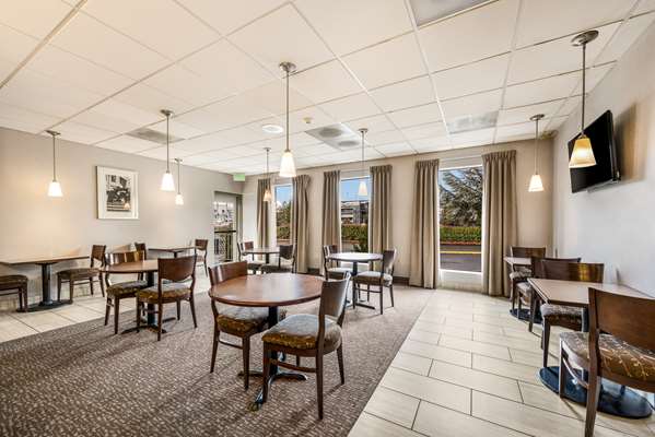 Restaurant - SureStay Hotel by Best Western Seattle Airport SeaTac