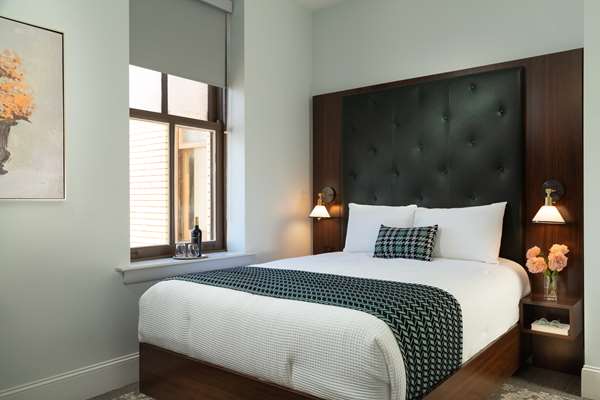  - Liberty Trust Hotel Downtown Roanoke