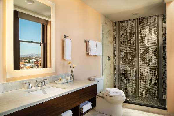  - Liberty Trust Hotel Downtown Roanoke