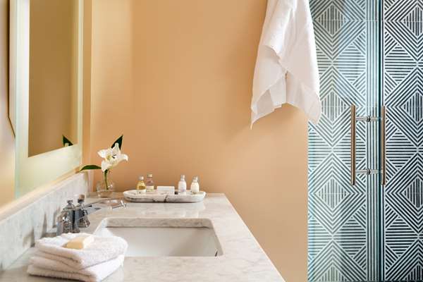  - Liberty Trust Hotel Downtown Roanoke