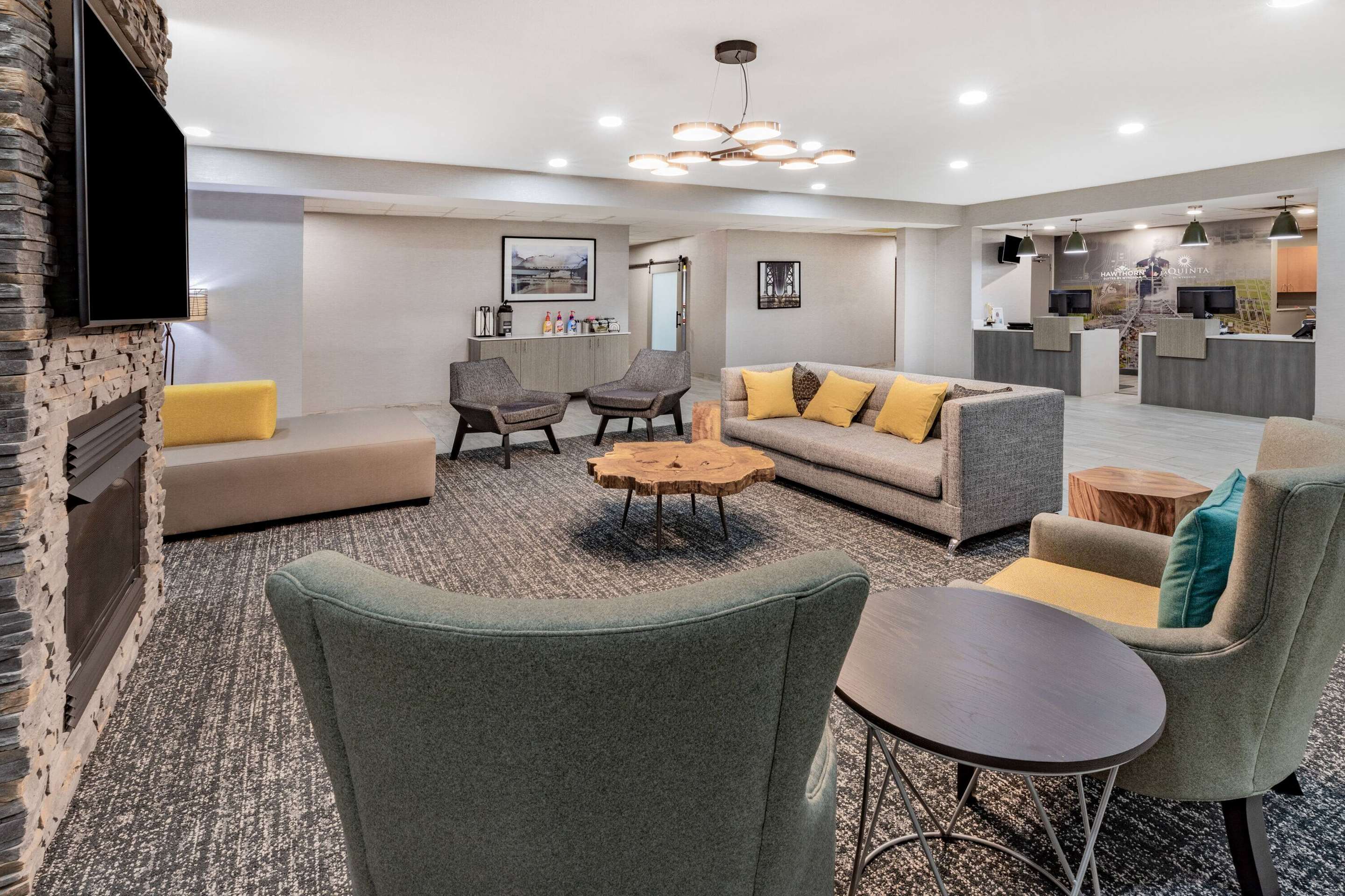 Lobby | Hawhorn Suites by Wyndham Ardmore