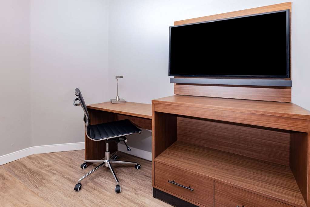 HAWTHORN SUITES BY WYNDHAM ARDMORE-guestroom-Guest Room,On-Site.jpg