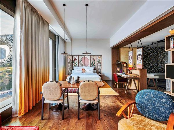 Artist Village Suite