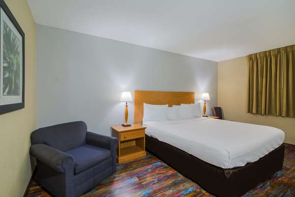  - Americas Best Value Inn Fargo - I-29, Exit 64