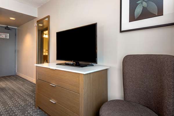  - Best Western Plus Vancouver Airport Hotel