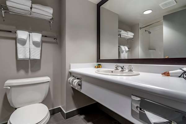  - Best Western Plus Vancouver Airport Hotel