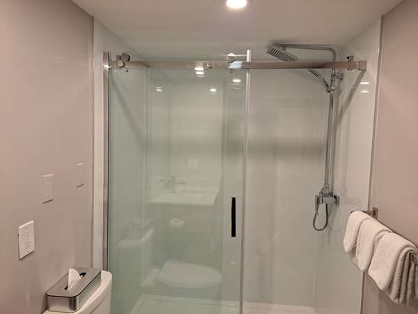  - Best Western Plus Vancouver Airport Hotel