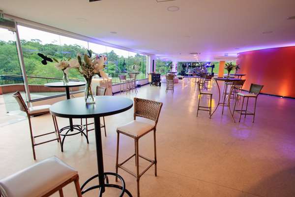 Almenat Embu das Artes, Tapestry Collection by Hilton