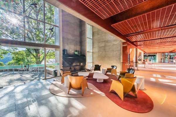 Almenat Embu das Artes, Tapestry Collection by Hilton