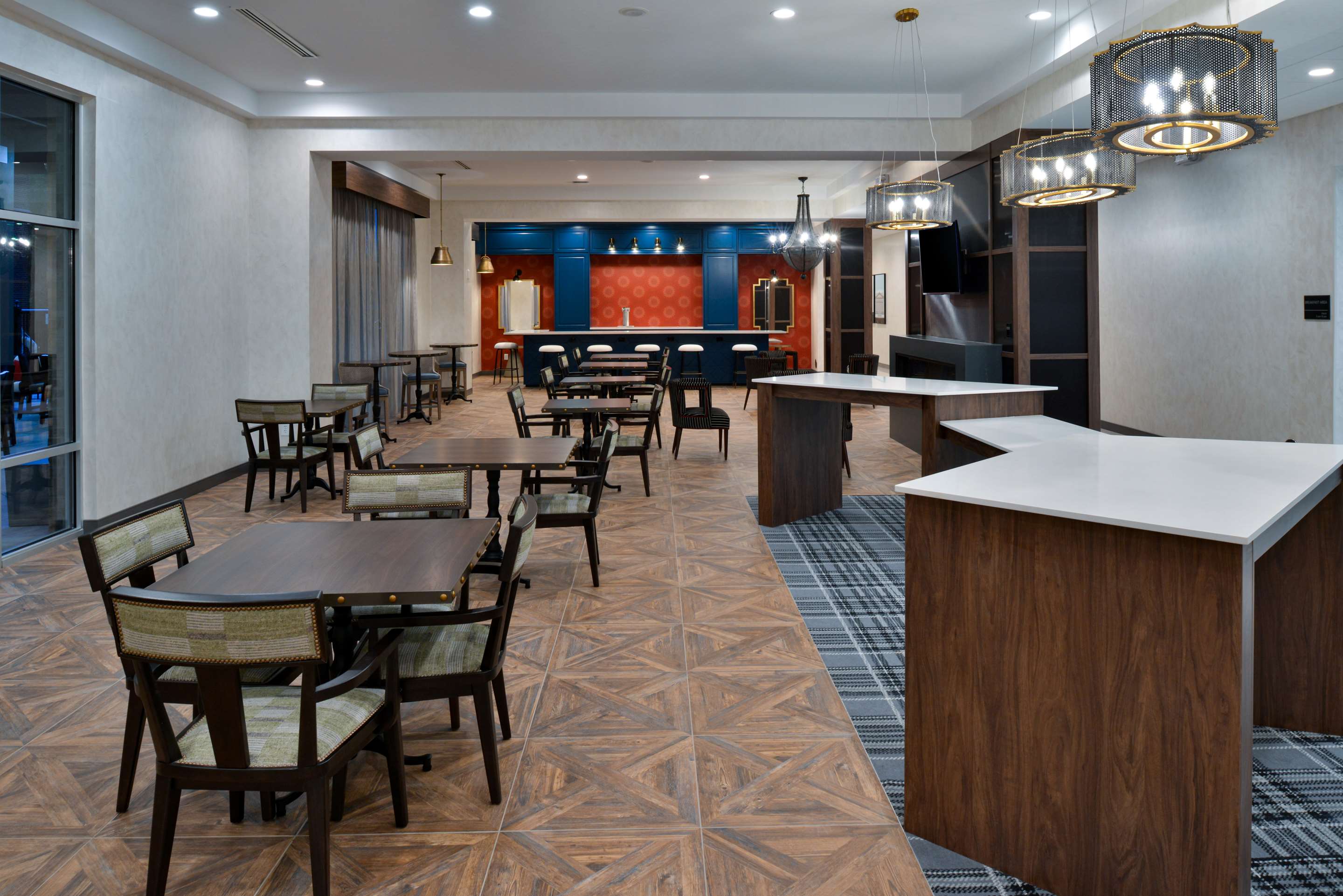 Breakfast Area | Hampton Inn & Suites Greensboro Downtown, Nc