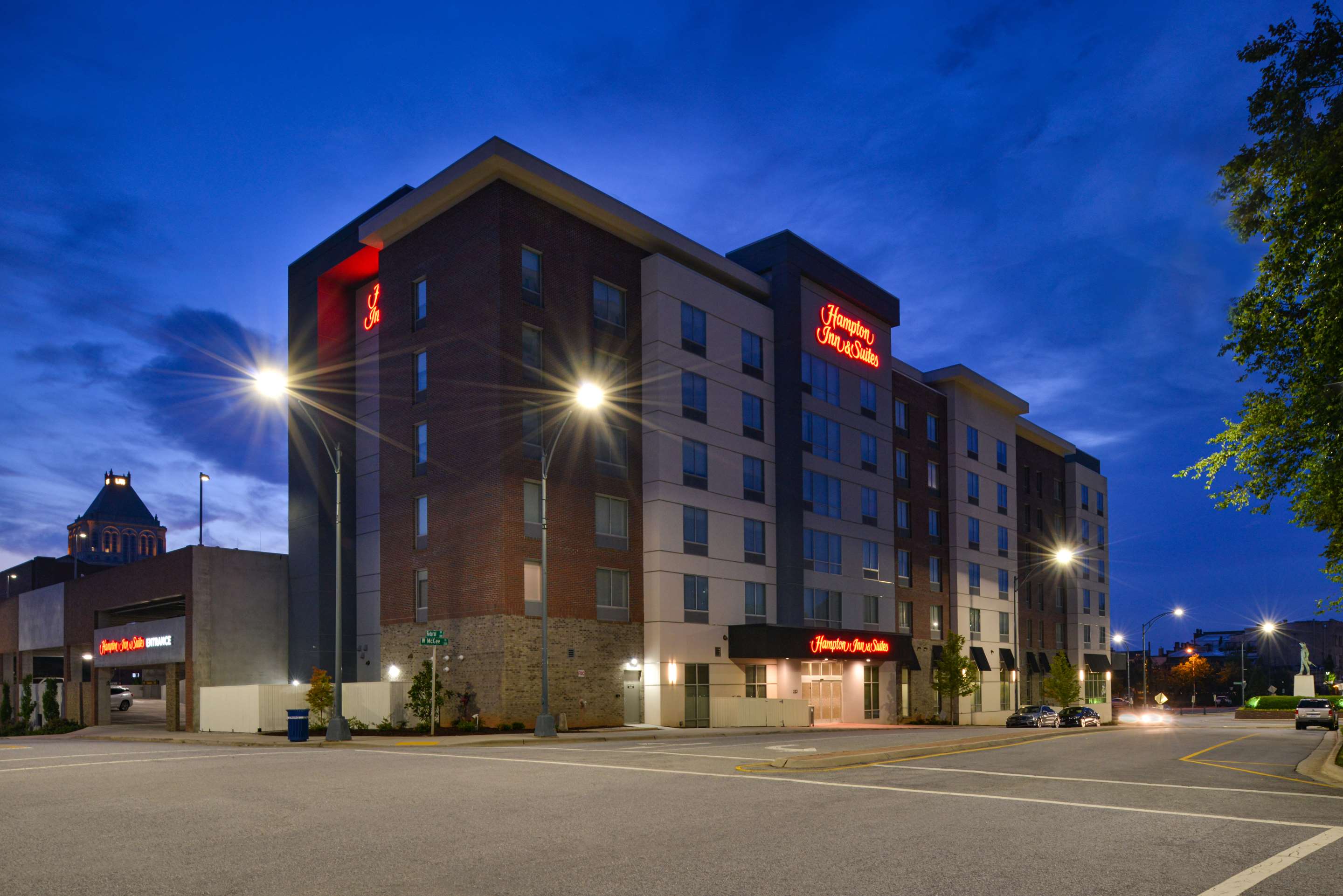 Exterior | Hampton Inn & Suites Greensboro Downtown, Nc