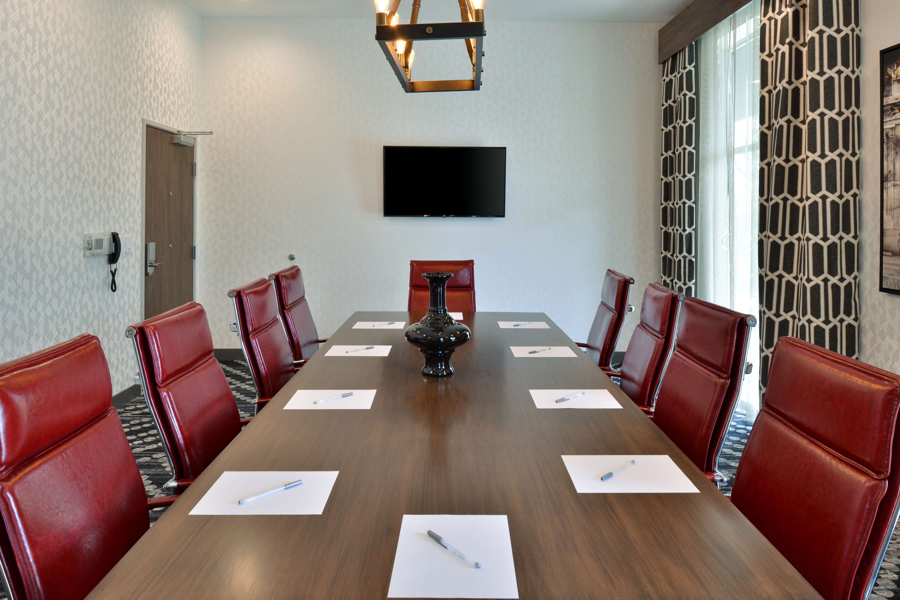 Meeting Room | Hampton Inn & Suites Greensboro Downtown, Nc