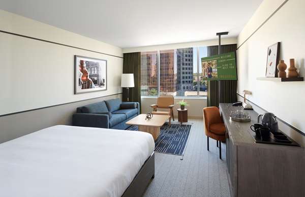  - Westley Calgary Downtown Hotel