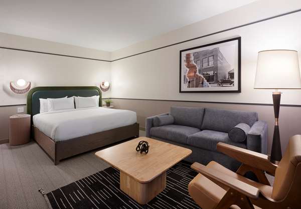  - Westley Calgary Downtown Hotel