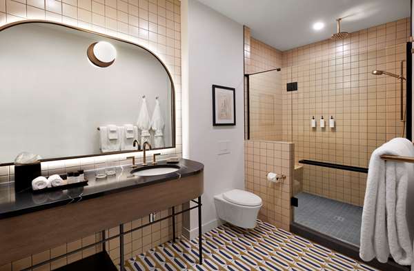  - Westley Calgary Downtown Hotel