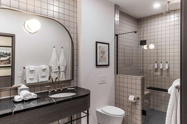  - Westley Calgary Downtown Hotel