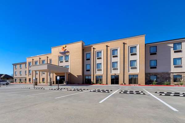 Exterior view - Comfort Inn & Suites Harrah