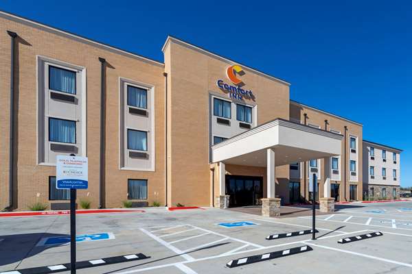 Exterior view - Comfort Inn & Suites Harrah