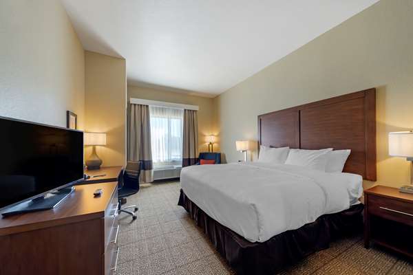  - Comfort Inn & Suites Harrah