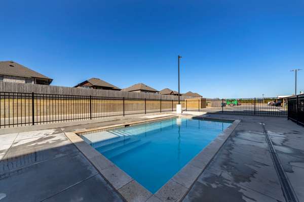 Pool - Comfort Inn & Suites Harrah
