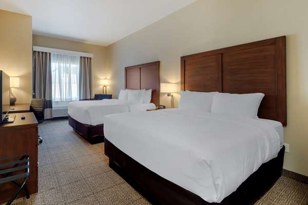  - Comfort Inn & Suites Harrah