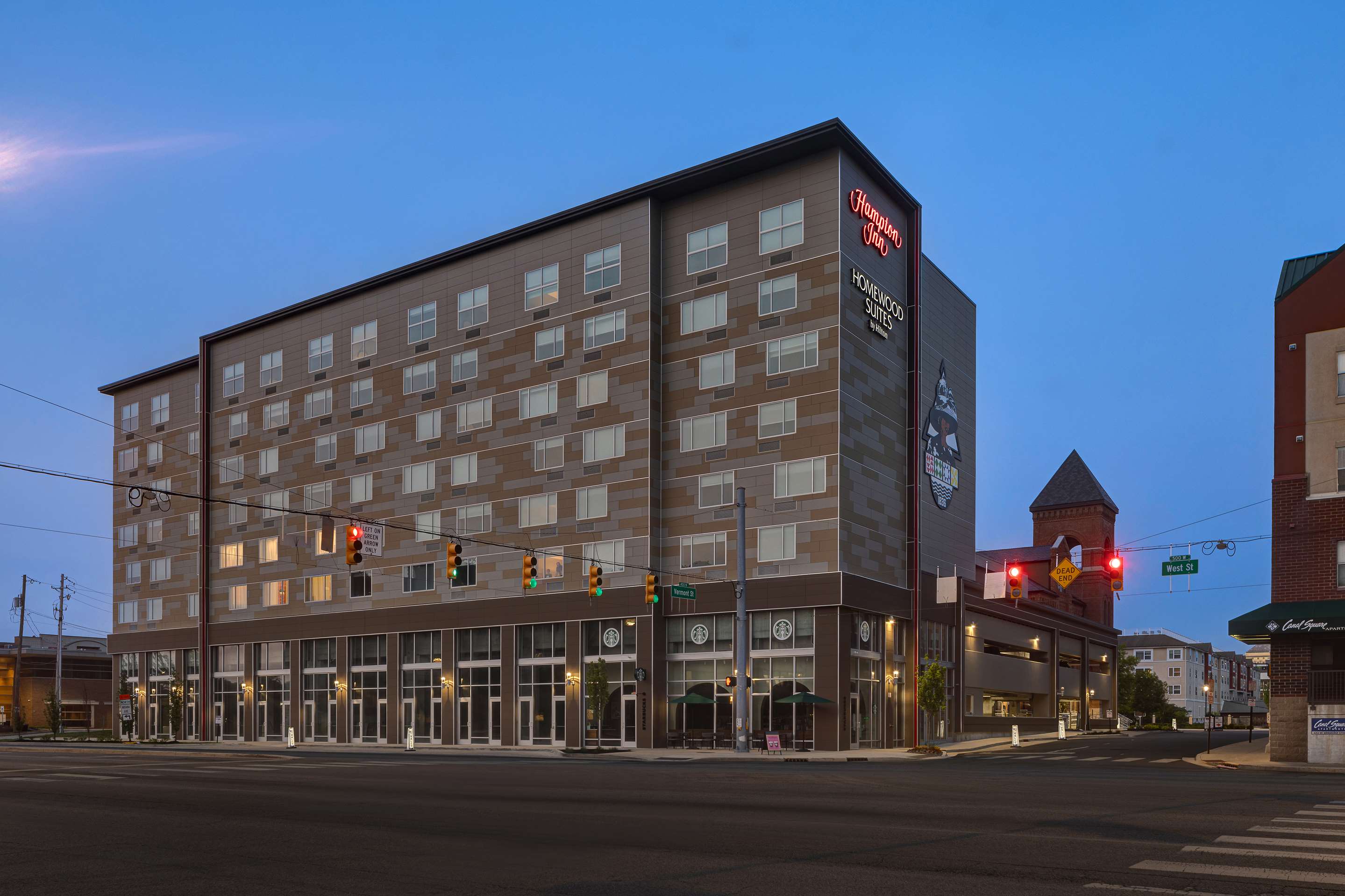 Exterior | Hampton Inn Indianapolis Downtown IUPUI