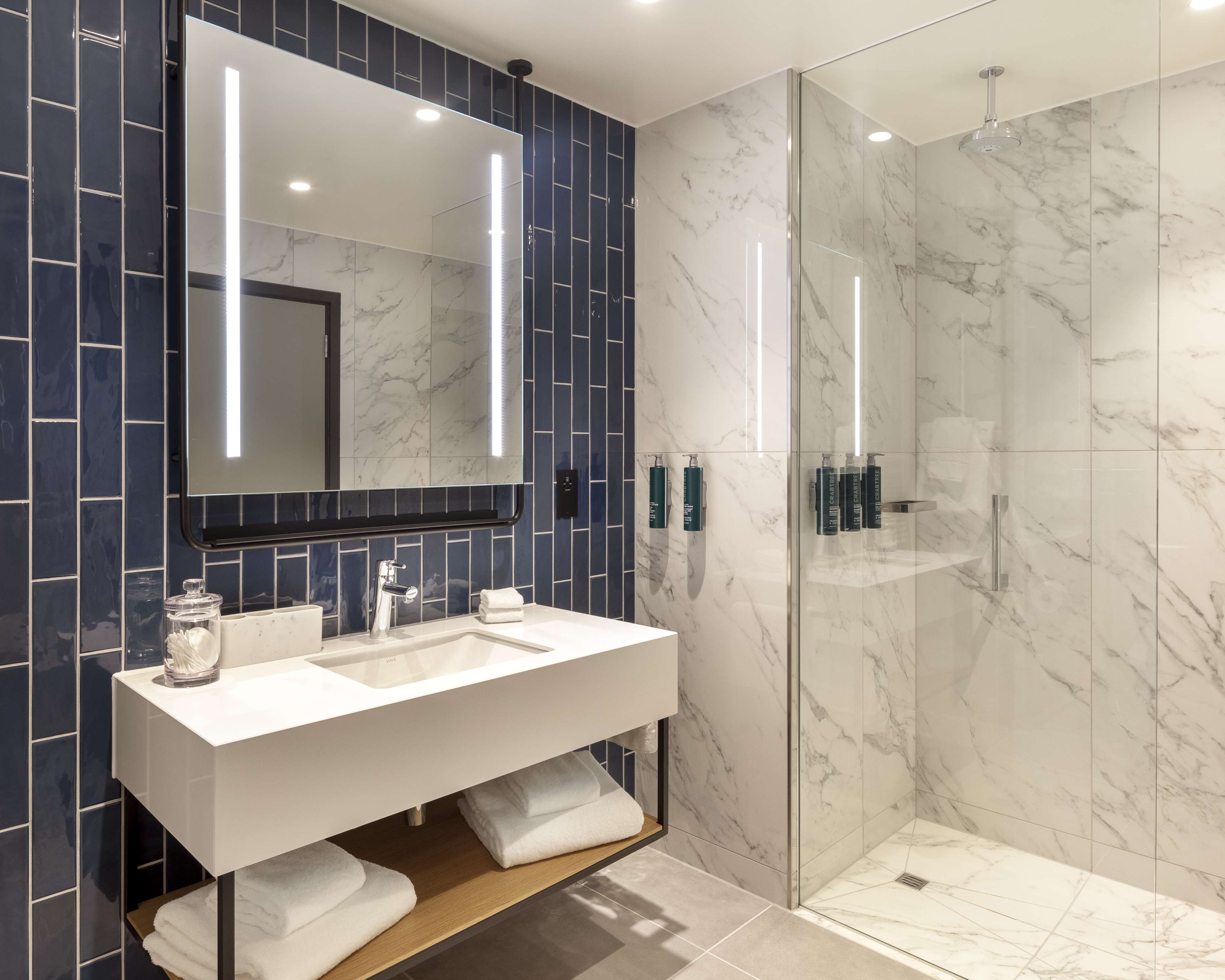 Hilton Woking Room Type - SUPER KING ONE BEDRM SUITE