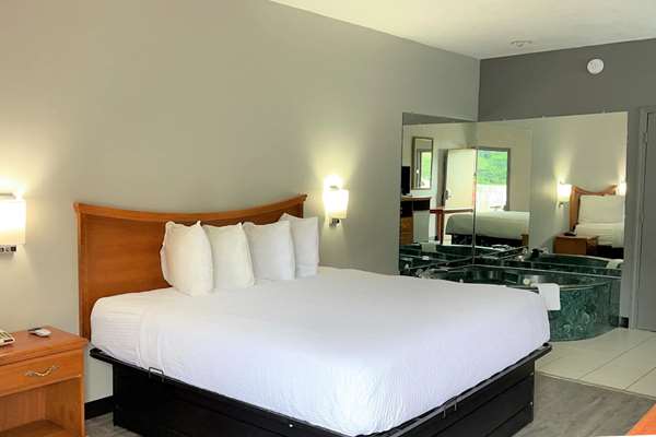  - Days Inn Bicentennial Road North Little Rock - I-40, Exit 142