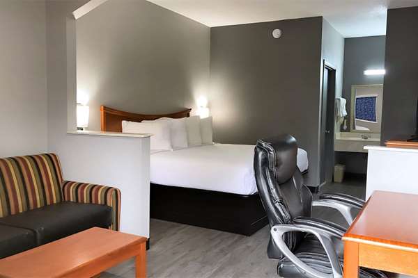  - Days Inn Bicentennial Road North Little Rock - I-40, Exit 142