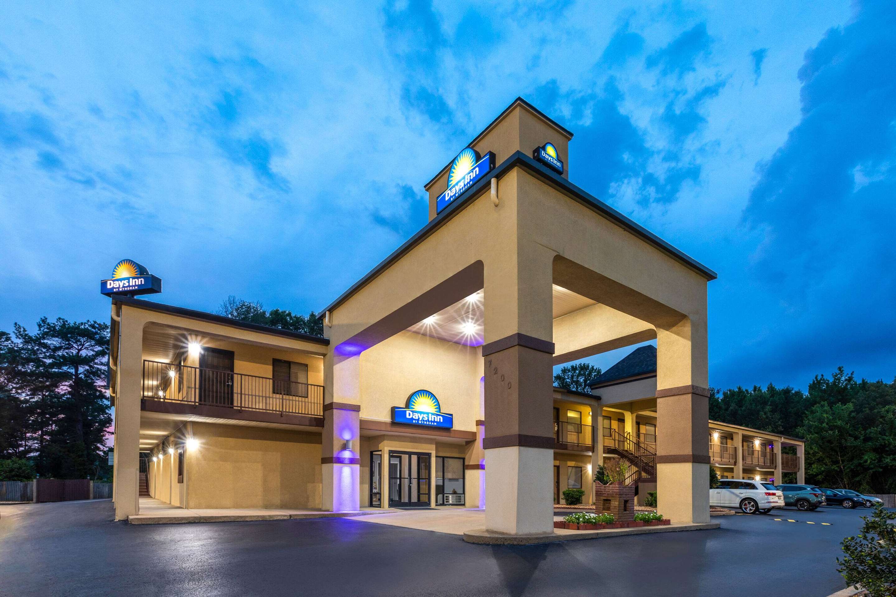 Exterior | Days Inn by Wyndham North Little Rock Maumelle