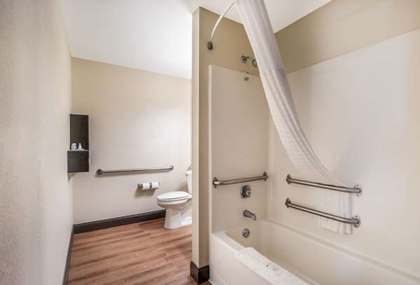  - Quality Inn & Suites South Augusta - I-520, Exit 3