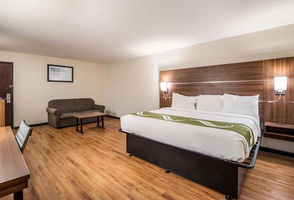 Suite - Quality Inn & Suites South Augusta - I-520, Exit 3