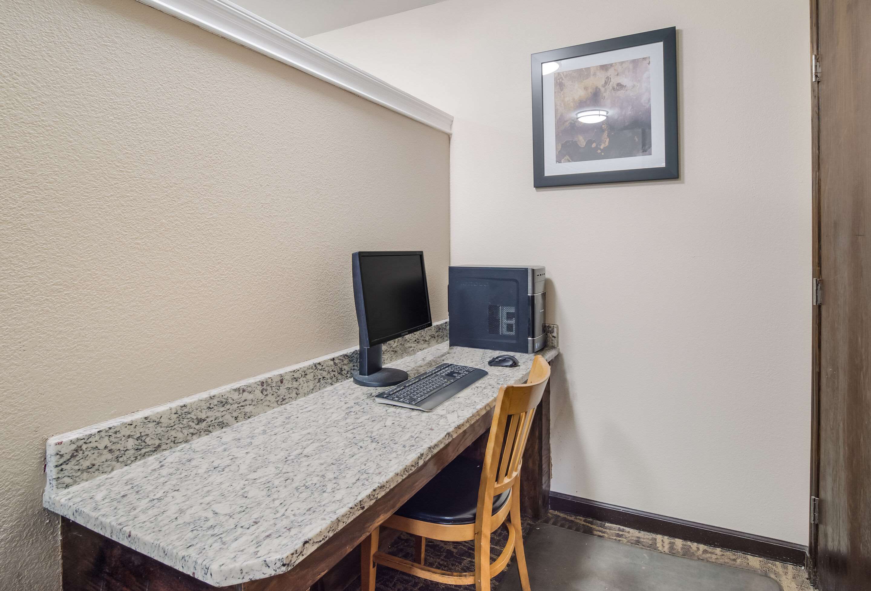 Business center | Quality Inn & Suites Fort Gordon