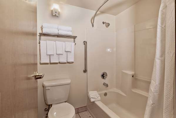 Suite - SureStay Plus Hotel by Best Western SeaTac