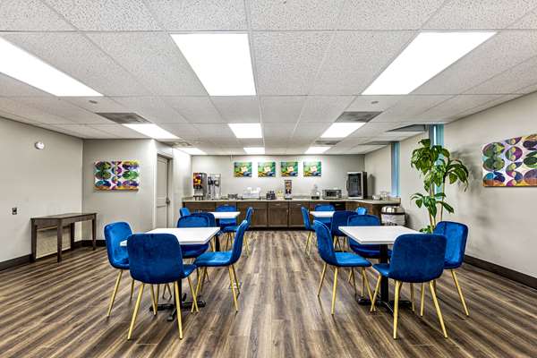 Amenities - SureStay Plus Hotel by Best Western SeaTac