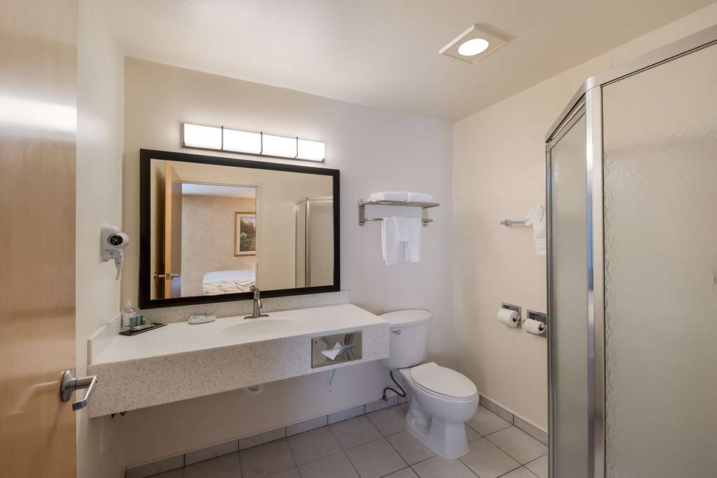 SureStay Plus by Best Western SeaTac Airport-guestroom-Guest Room,Bathroom,On-Site.jpg