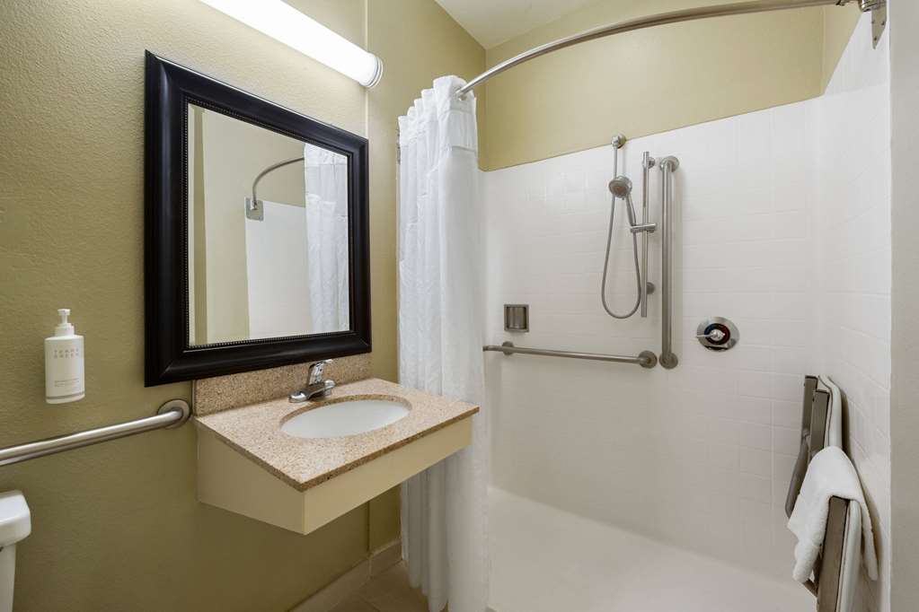 HOTEL MARGUERITE, TRADEMARK COLLECT-guestroom-Guest Room,Bathroom,Shower,Accessibility,On-Site.jpg