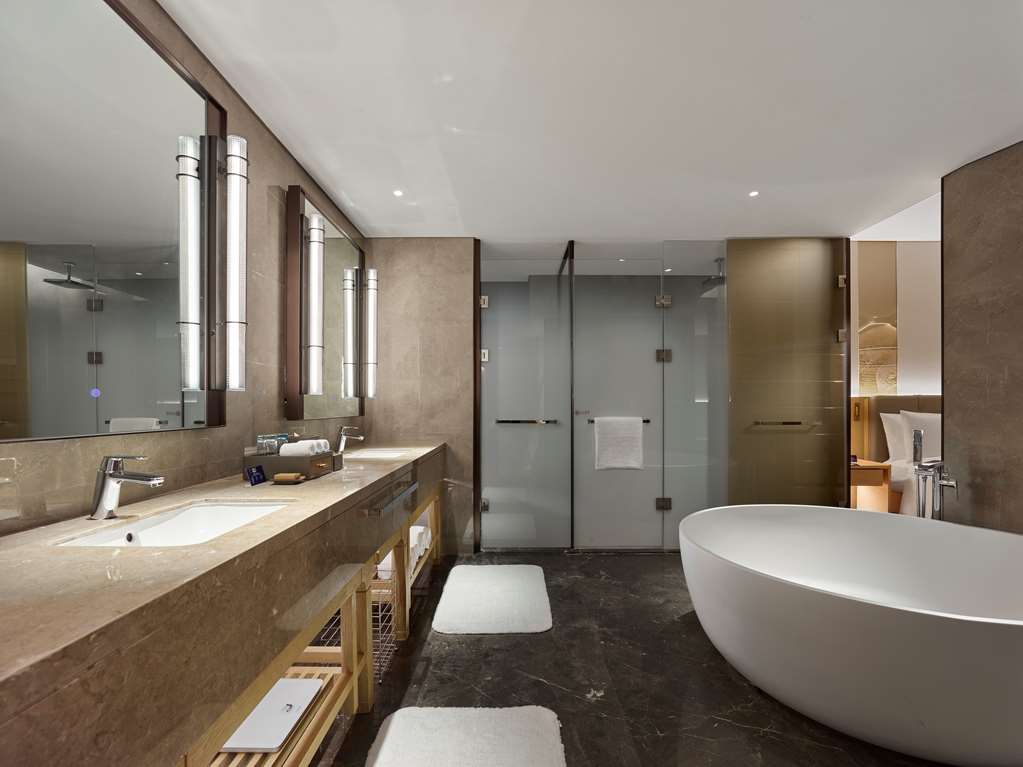 DoubleTree by Hilton Beijing Badaling Room Type - KING ONE BEDROOM SUITE