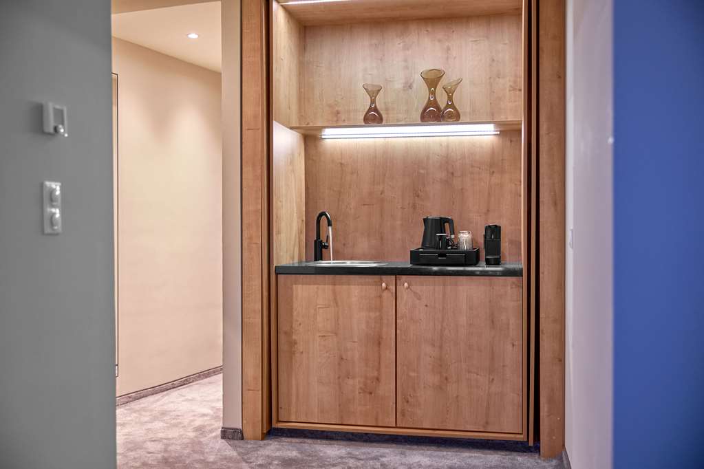Wasserturm Hotel Cologne, Curio Collection by Hilton Room Type - KING ART DUPLEX SUITE