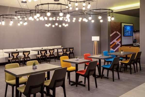 Restaurant - Hilton Garden Inn Pomona